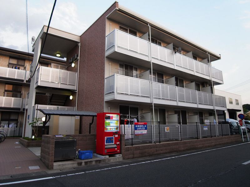 レオパレスパンシー 外観
