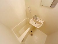 レオパレスリバーサイド西水元 風呂