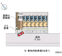 39019 Monthly parking lot