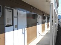 レオパレスカメリア 玄関
