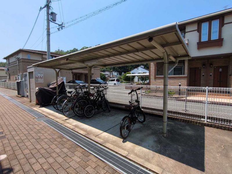 レオネクストチェディグローブⅢ 共用部分
