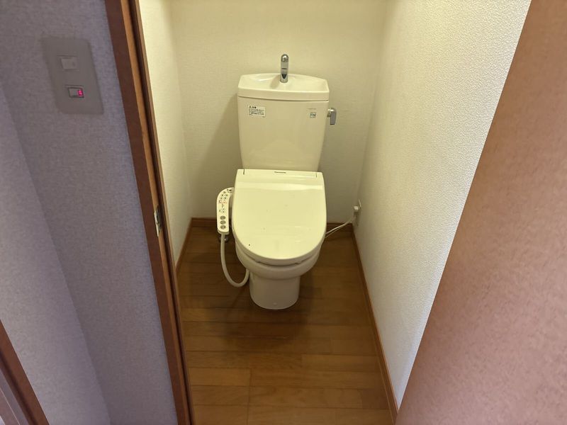 レオパレスＶＩＣＴＯＲＹＯＮＥ トイレ