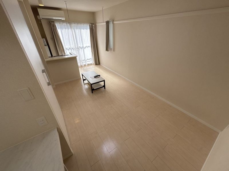 LEONEXT Mon Silk Claire Living room