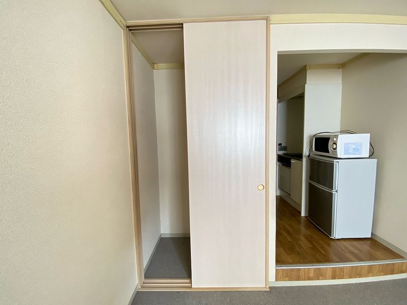 レオパレスボヌール 収納