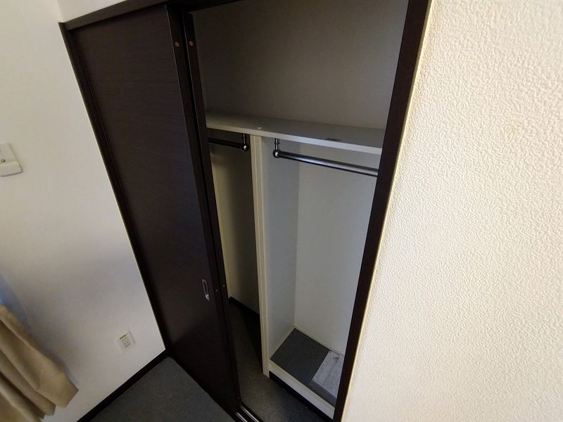 レオネクスト二子 収納