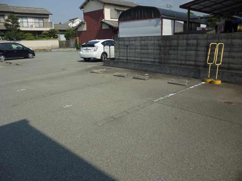 leopalace Comodo I 주차장