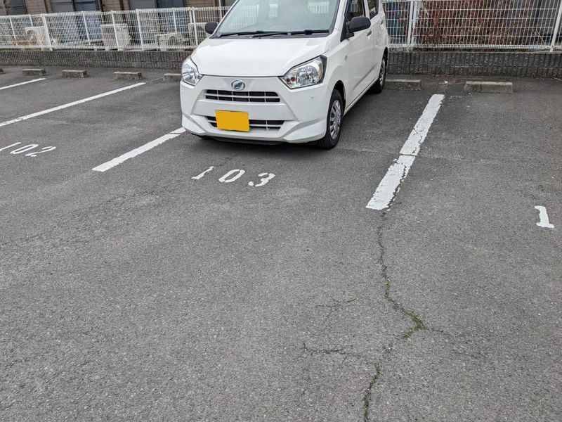 レオパレスＷｉｎｇ 駐車場