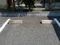 レオパレスＦ２ 駐車場