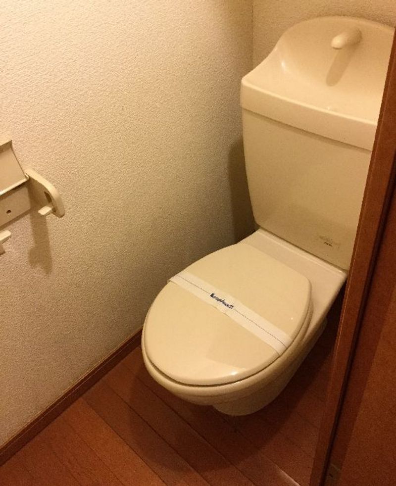 レオパレスフジヤ　１７ トイレ