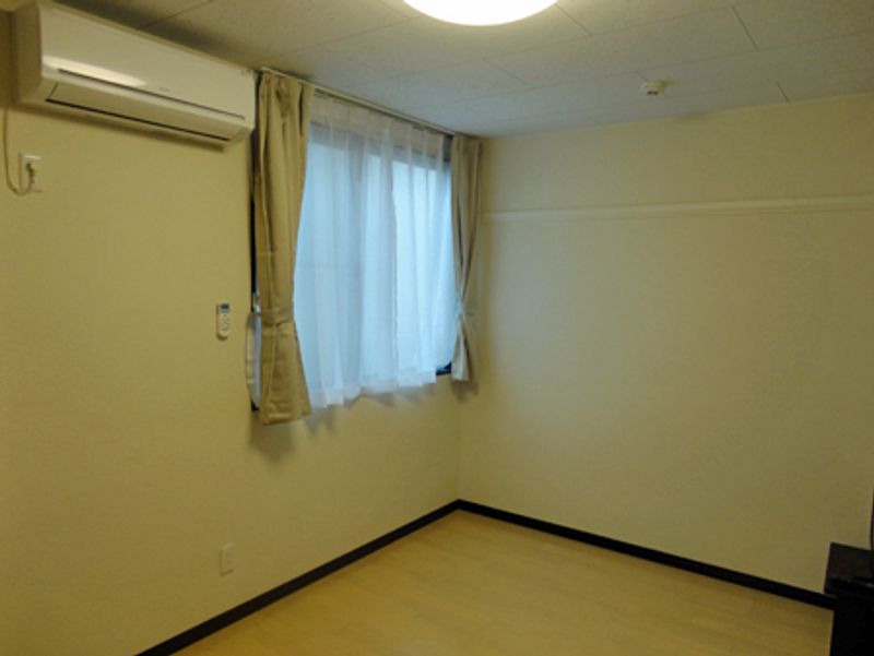 レオネクスト池上 居間
