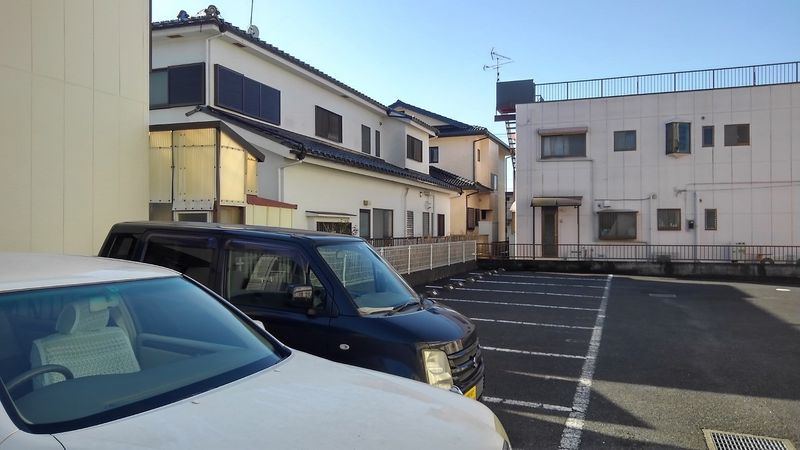 レオパレス国分寺台中央 駐車場