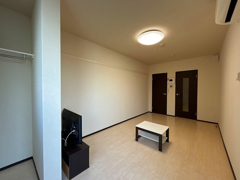 CLEINO River city Living room