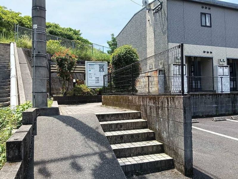 レオパレスるんた エントランス