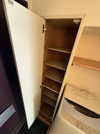 レオパレスアドヴェントＫＡＢＵ 収納
