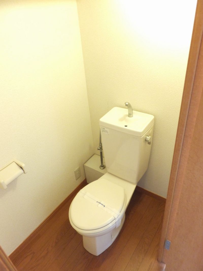 レオパレスアムール トイレ