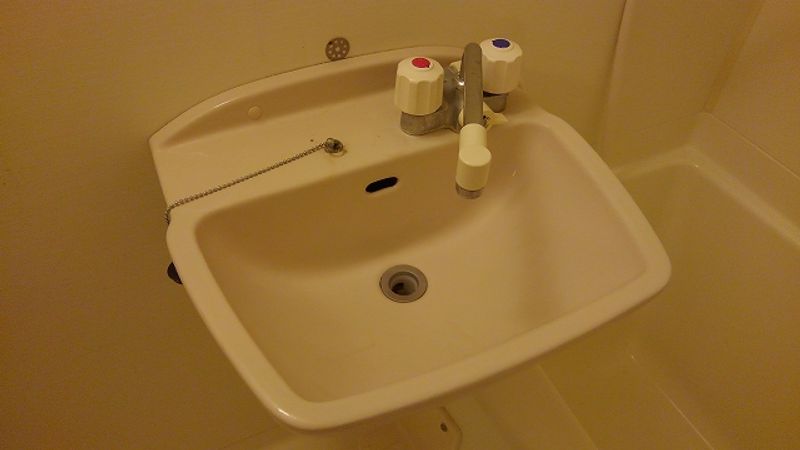 レオパレスクレスト石原 洗面台