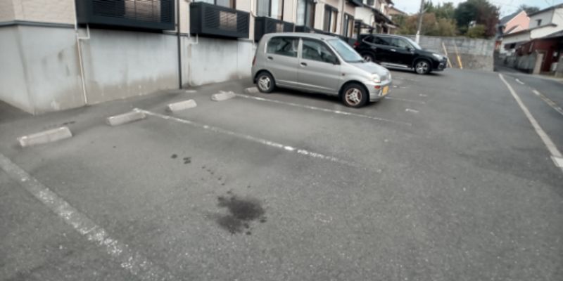 レオパレスＭ＆Ｙ 駐車場