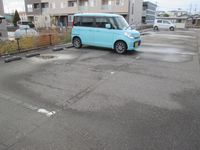 レオパレスオリビアンＢ 駐車場