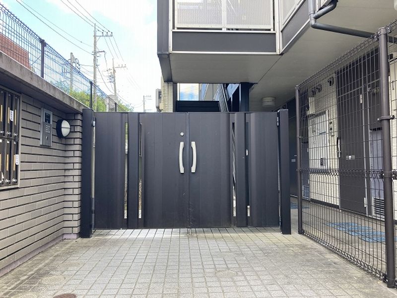 レオパレス片倉大丸 エントランス