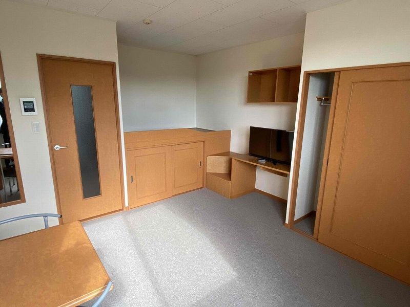レオパレスエスカーラ 居間