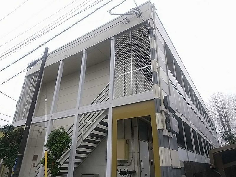 レオパレスサンフローラ 外観