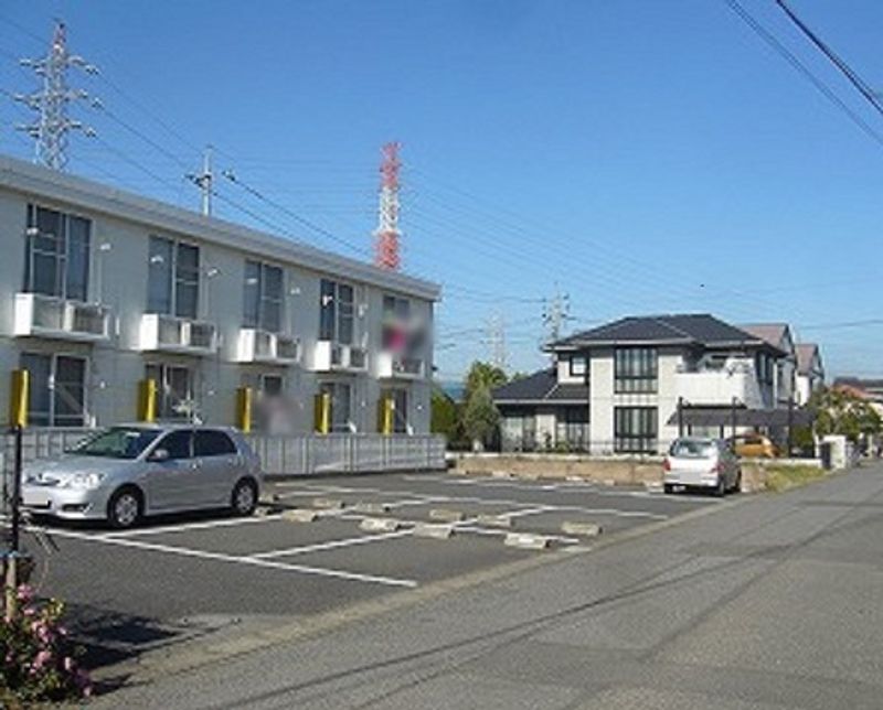 レオパレスメゾンパーク 駐車場
