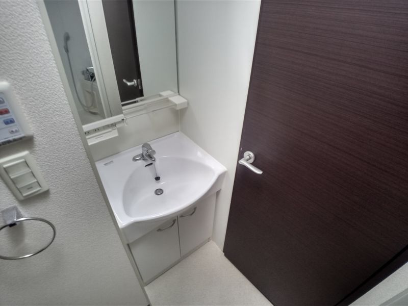 LEONEXT Azure 洗手台