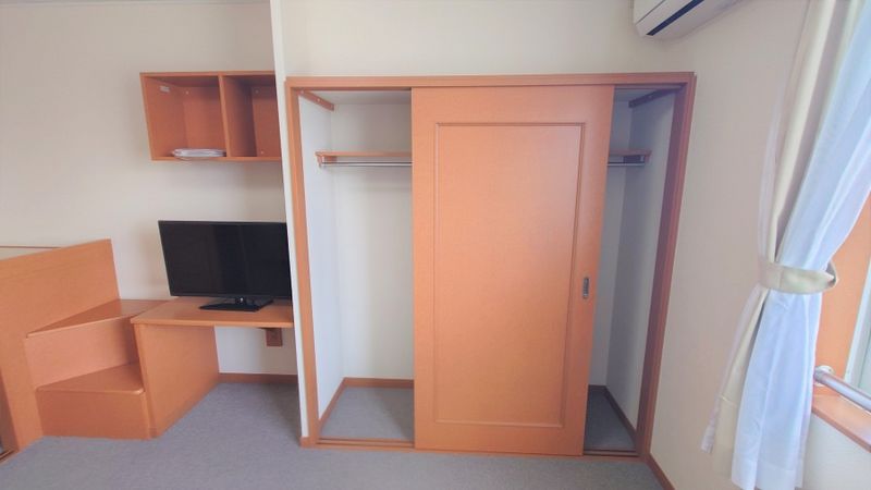 レオパレス駒ヶ根 収納