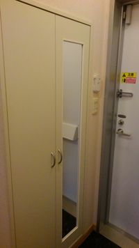 レオパレスドリーム 玄関