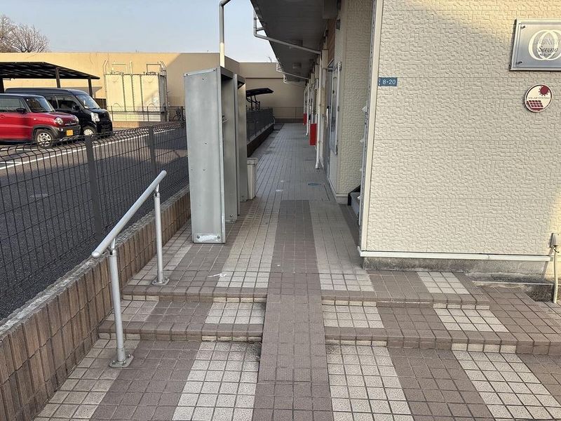 レオネクストセレーノ エントランス