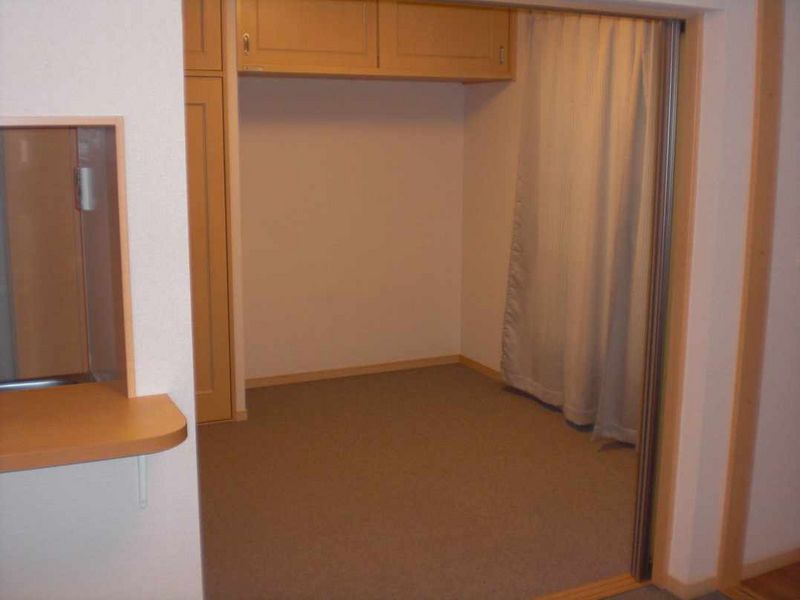 レオパレスアプリコット 収納