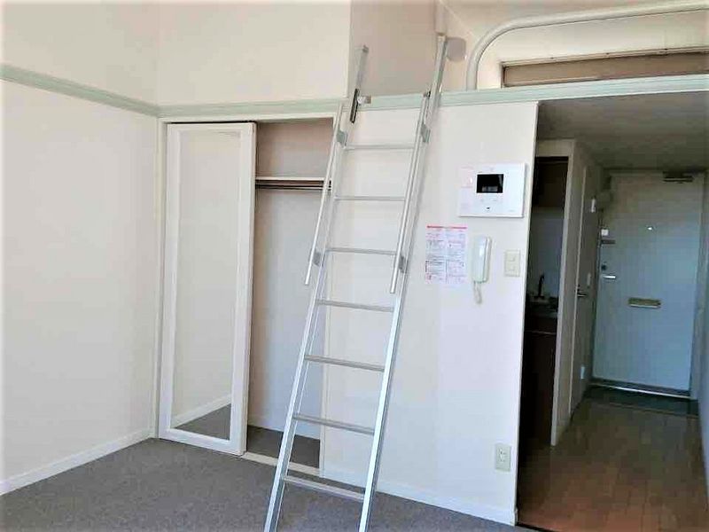 レオパレスＩＷＡＳＡ 居間
