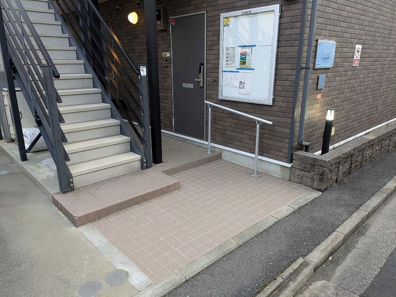 レオネクストキャナル エントランス