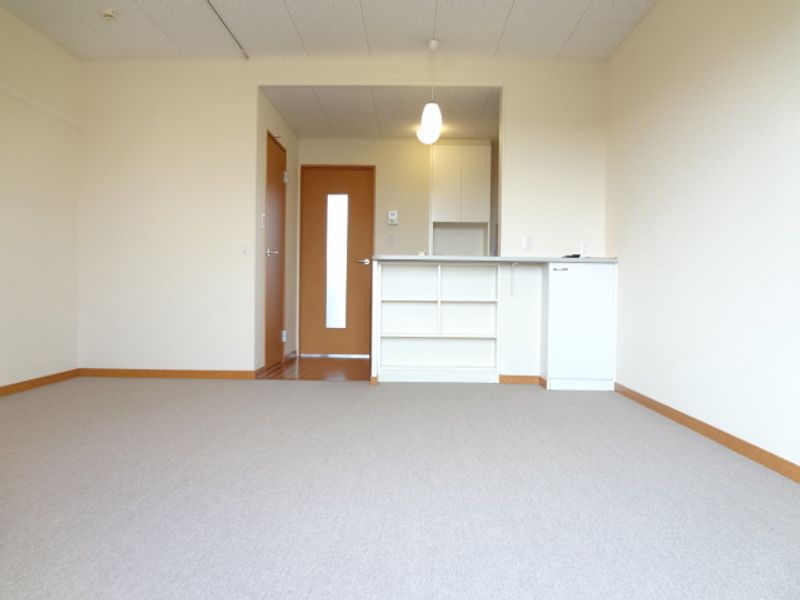 レオパレス祐久野 居間