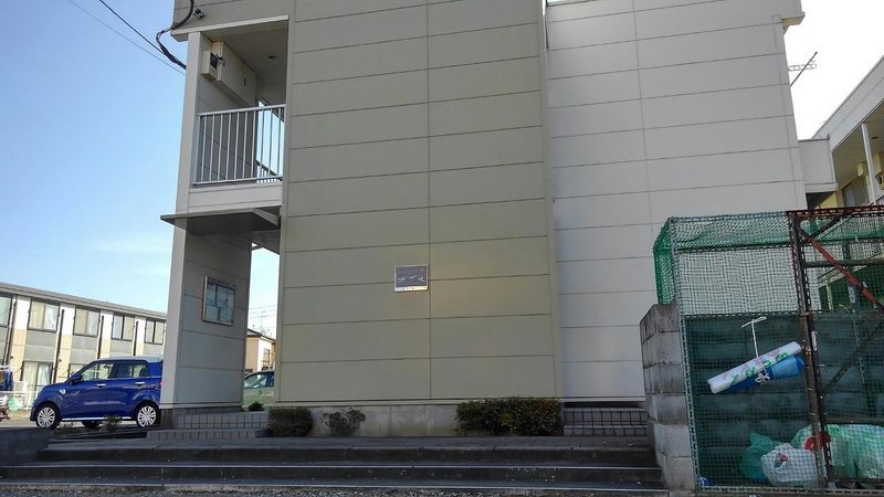 レオパレス古市場２ 外観