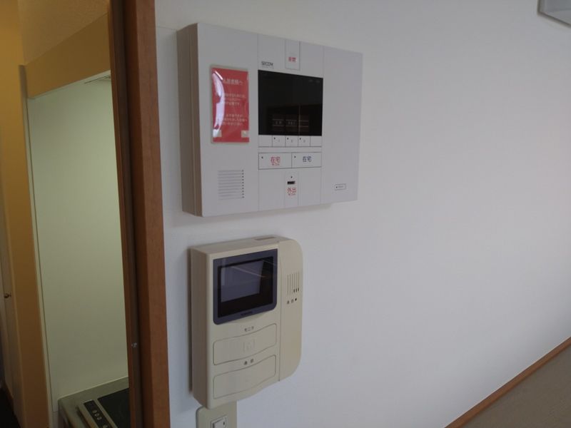 レオパレスグリーンパークアオキ セキュリティ