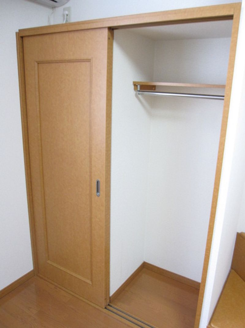 レオパレス道上Ｂ 収納