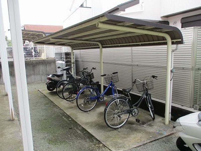 レオパレスファザーンＢ 共用部分