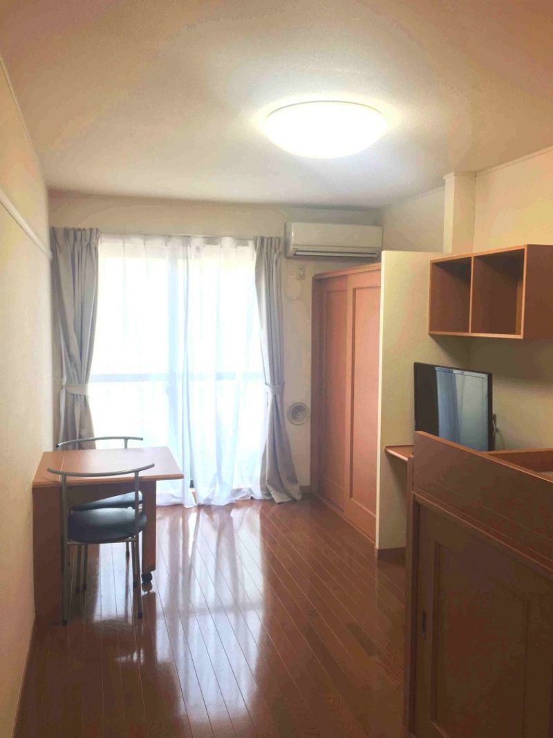 レオパレスＳｉｒ　Ｈｏｕｓｅ 居間