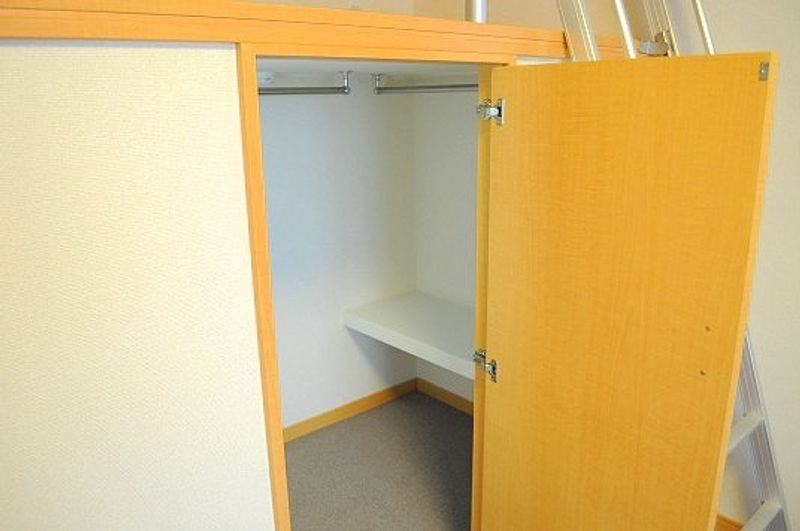 レオパレス八千代 収納