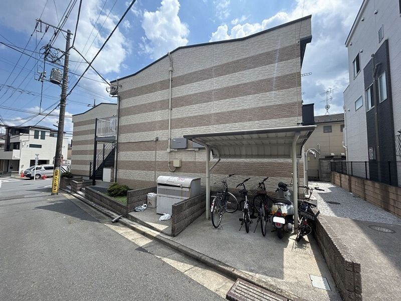 レオパレスＧフォレスト沼袋 外観