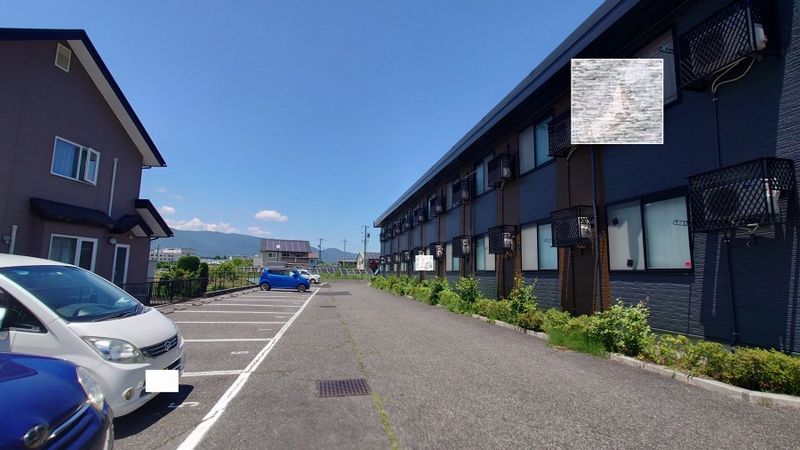 レオパレスシャラ３６ 駐車場