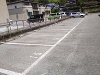 レオパレス川島 駐車場