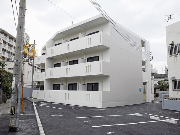 レオパレス三原 外観