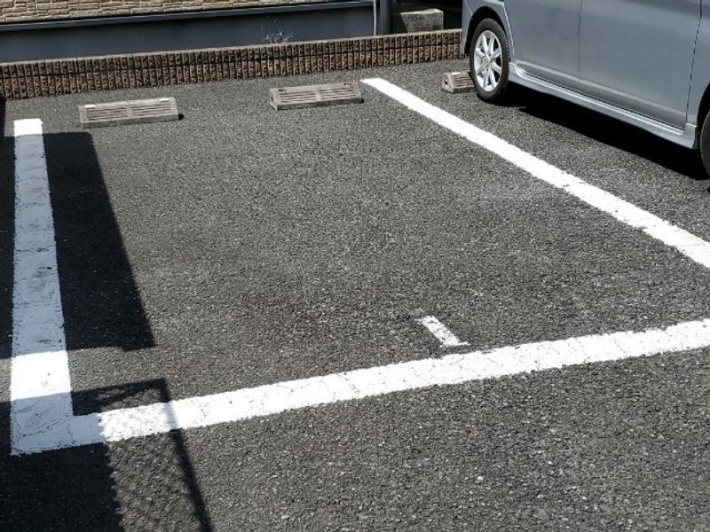レオパレスウィングⅡ 駐車場