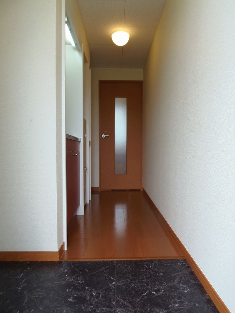 レオパレスＮＯＲＴＨ　中野 玄関