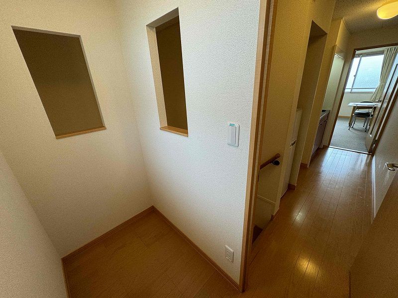 レオネクストアークセルシオ 収納