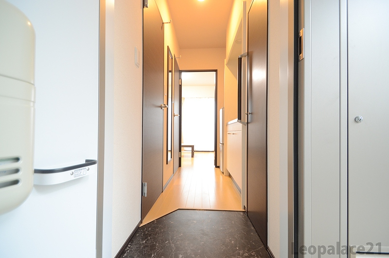 クレイノ鴛鴨 玄関