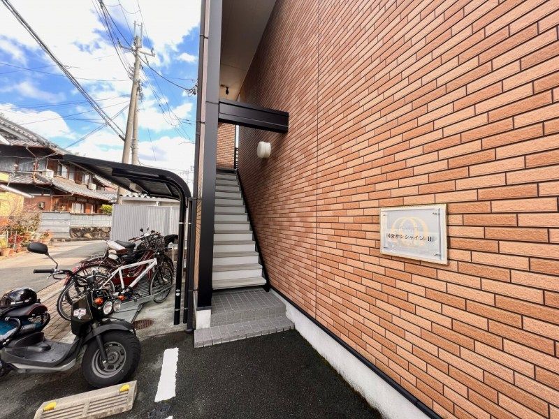 レオネクスト国分サンシャインⅡ エントランス