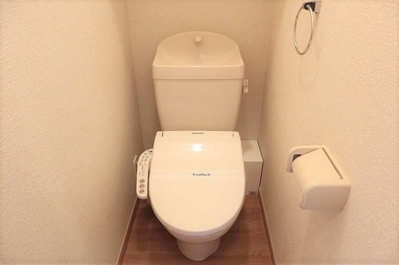 レオパレスサントリーニ トイレ